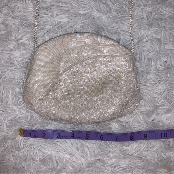 Cream/white beaded vintage purse - Picture 3 of 7